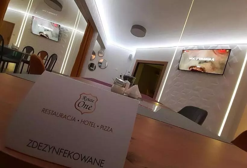 ユースホステル Route One Restauracja & Pokoje Hotelowe
