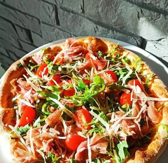 ユースホステル Route One Restauracja & Pokoje Hotelowe