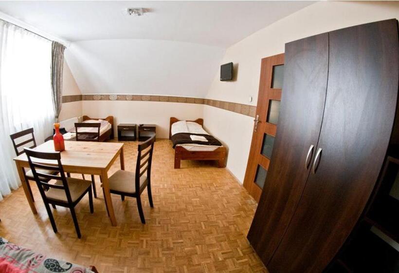 Bed and Breakfast Noclegi Złota Rybka