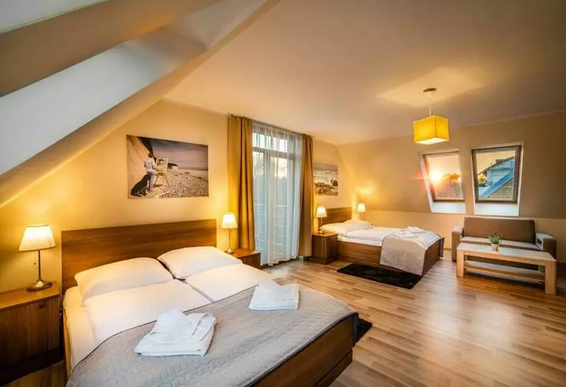 Aamiaismajoitus (B&B) Rezydencja Familia