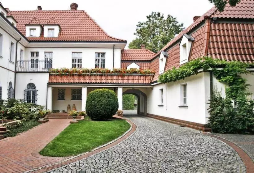 ベッドアンドブレックファースト Rezydencja Willa Park & Restauracja