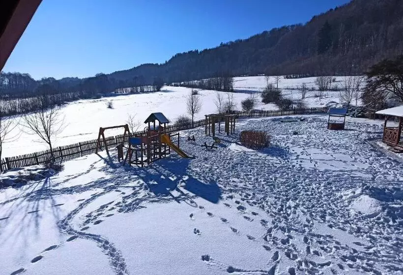 ベッドアンドブレックファースト Willa Wzgórze Poręba