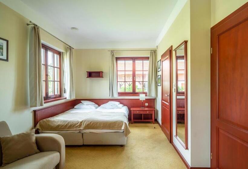 Bed and Breakfast Willa Wzgórze Poręba