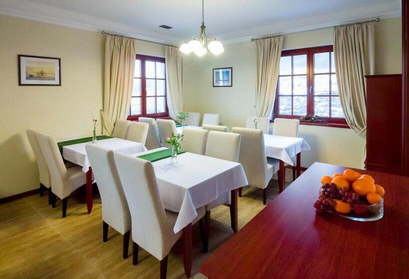 Bed and Breakfast Willa Wzgórze Poręba