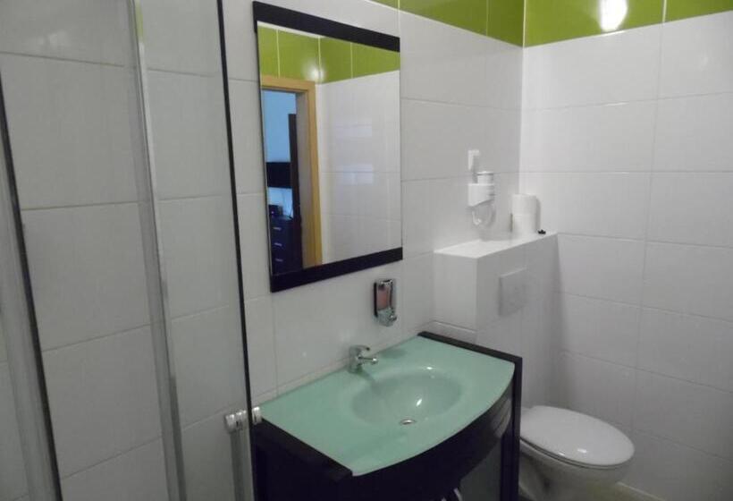 Hostel Dv Morski   Z Prywatnymi łazienkami