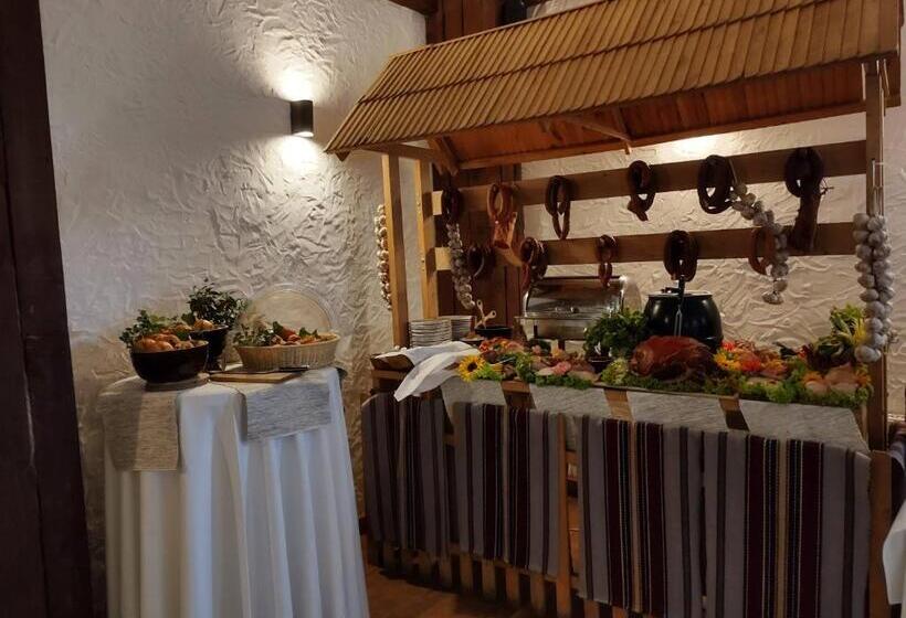 酒店 Karczma Zamojszczyzna