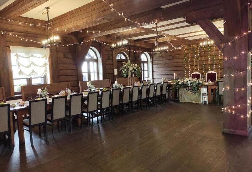 酒店 Karczma Zamojszczyzna