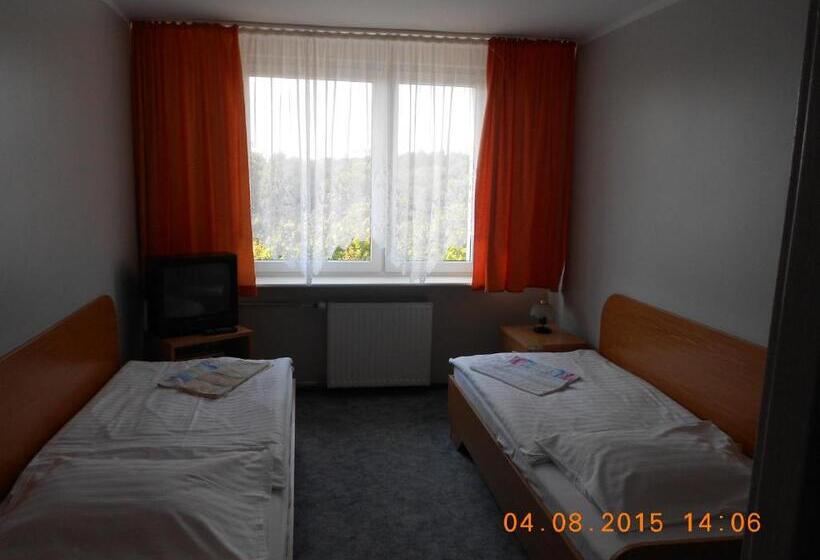 בית מלון כפרי Na Skarpie