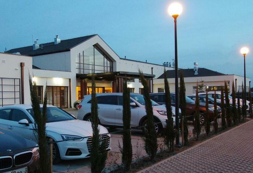 M Club Hotel | Lubie Resort