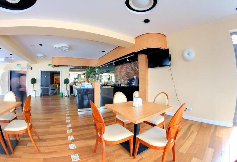 모텔 Auto Port Renice