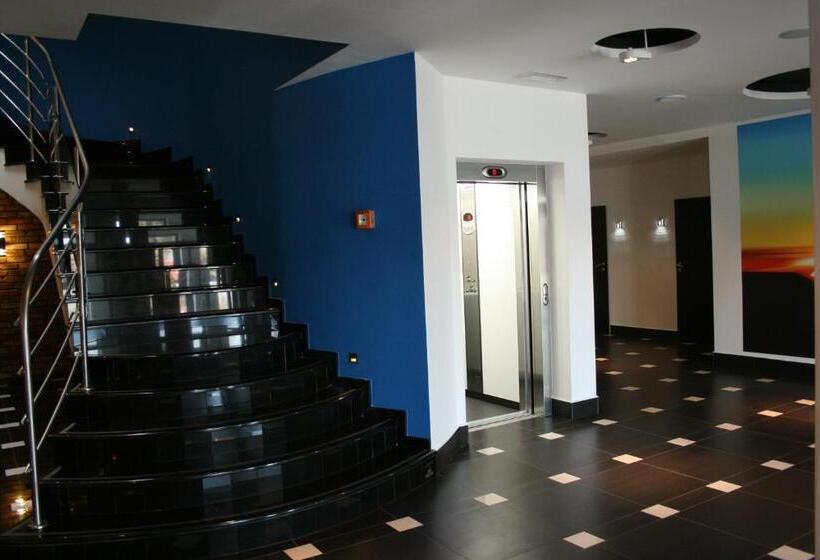 모텔 Auto Port Renice