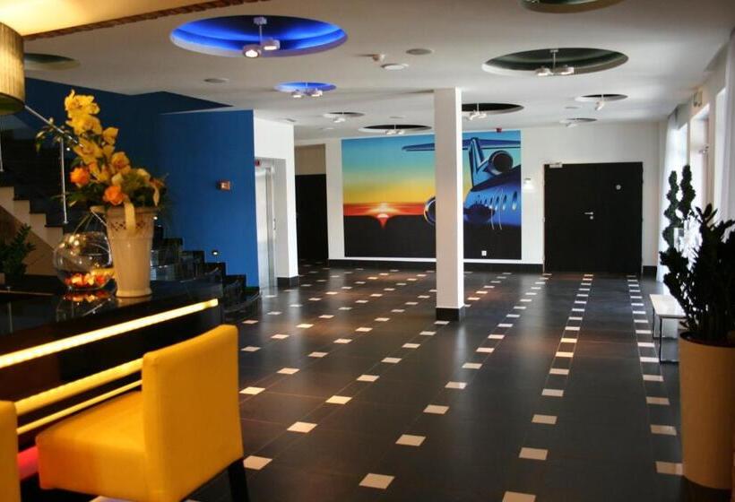 모텔 Auto Port Renice