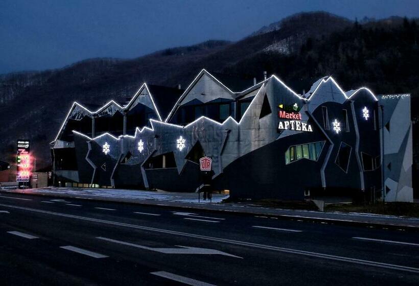 모텔 Zajazd Pod Zamkiem Rytro