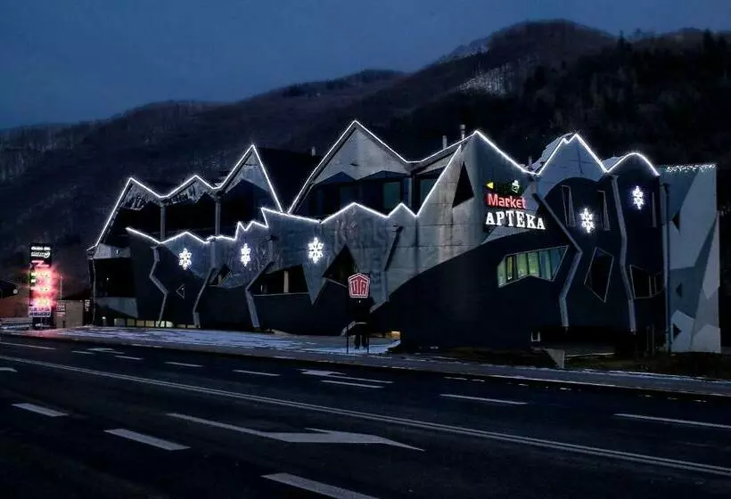 Motelli Zajazd Pod Zamkiem Rytro