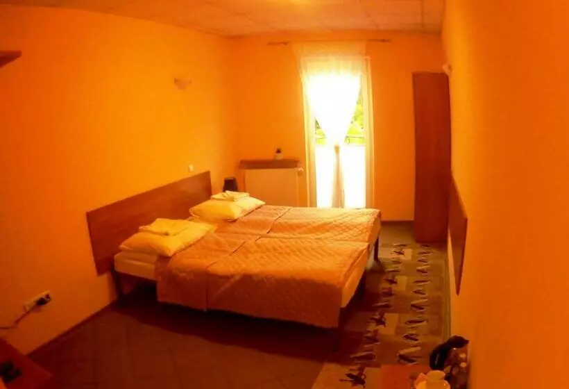 Motelli Zajazd Pod Zamkiem Rytro