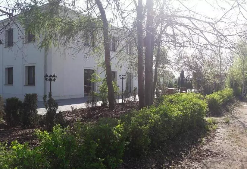 Majatalo Centrum Konferencyjne Brancon