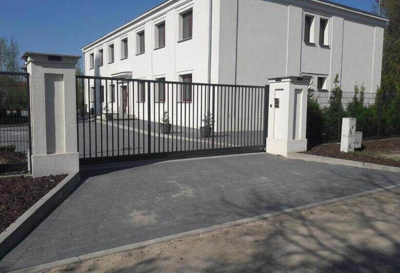 ペンション Centrum Konferencyjne Brancon