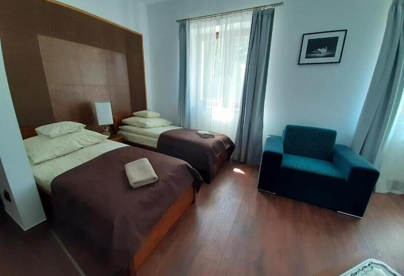 ペンション Centrum Konferencyjne Brancon