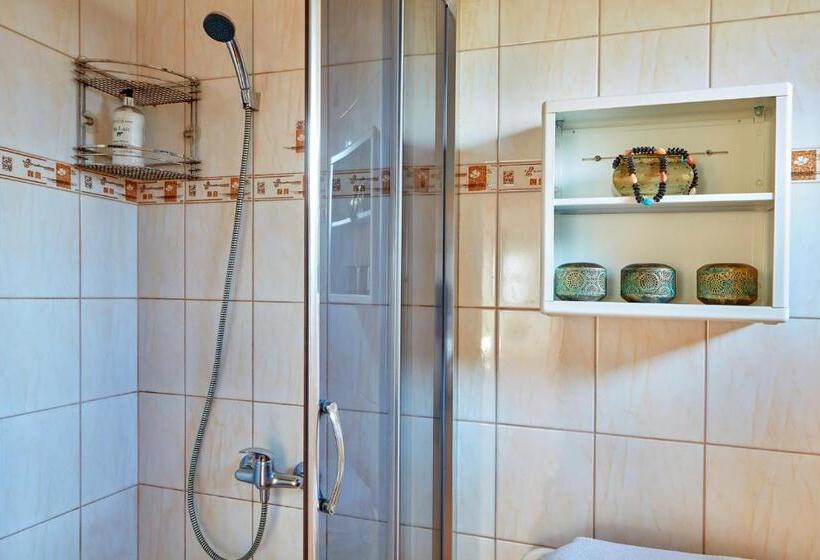 Panzió Ośrodek Wypoczynkowy Nad Jeziorem