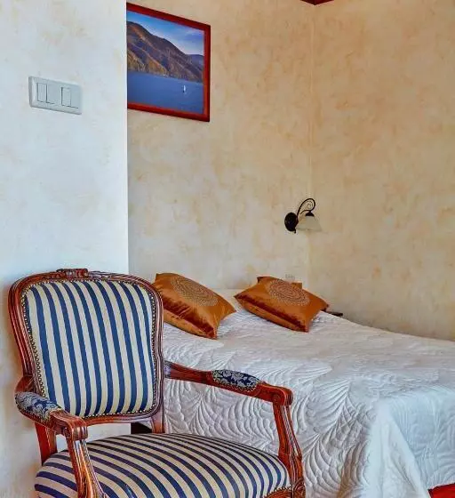 ペンション Ośrodek Wypoczynkowy Nad Jeziorem