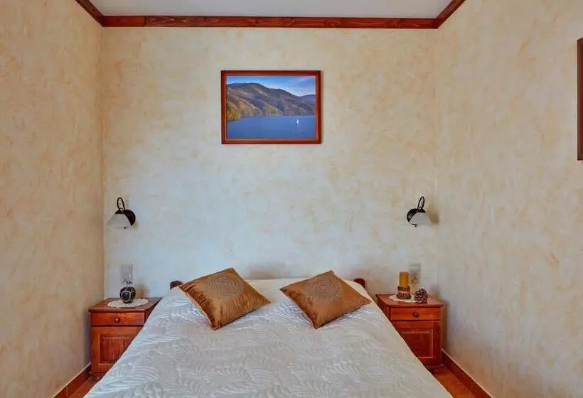 ペンション Ośrodek Wypoczynkowy Nad Jeziorem