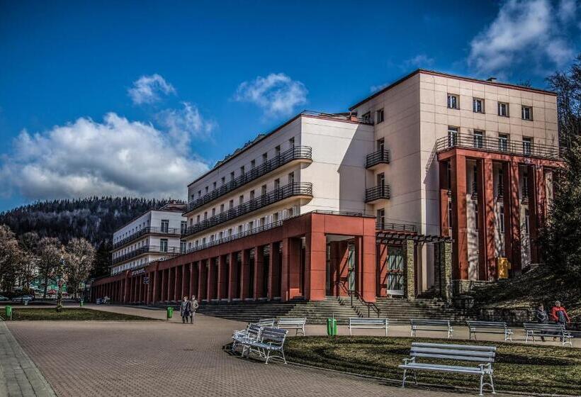 استراحتگاه Nowy Dom Zdrojowy