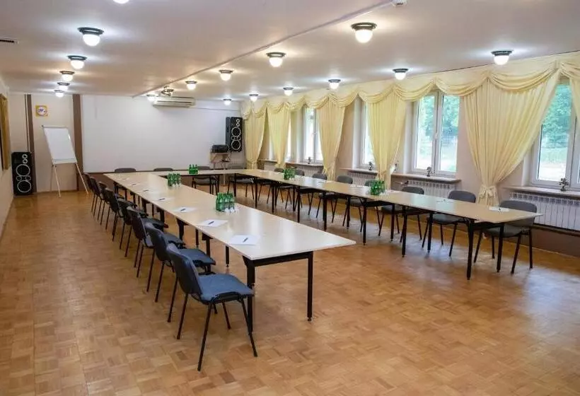 リゾートホテル Zacisze Natura Tour