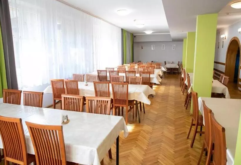 リゾートホテル Zacisze Natura Tour