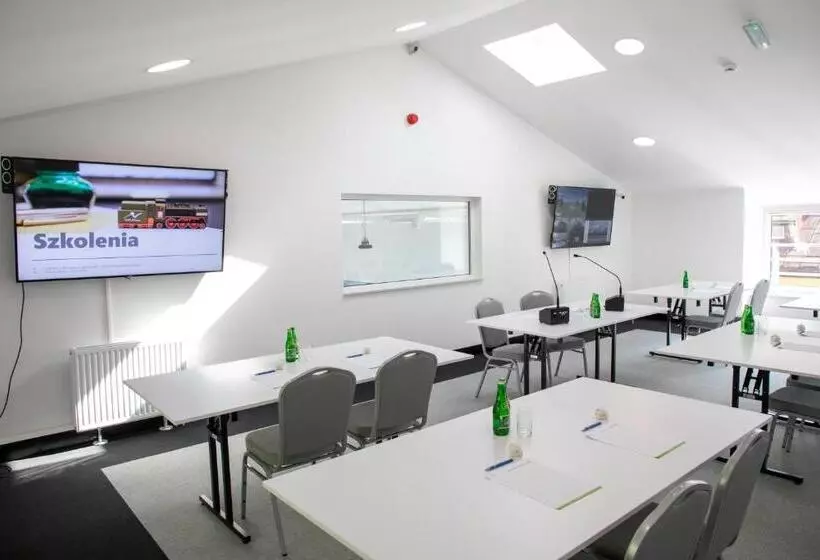 リゾートホテル Zacisze Natura Tour