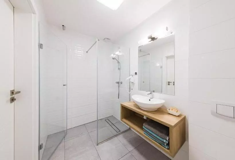 Apartamenty Bałtyckie   Grand Baltic   Wifi, Klimatyzacja, Sala Zabaw, Taras Wypoczynkowy, Centrum U