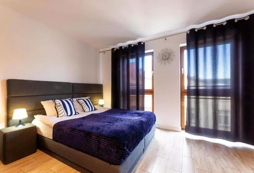 Apartamenty Bałtyckie   Grand Baltic   Wifi, Klimatyzacja, Sala Zabaw, Taras Wypoczynkowy, Centrum U