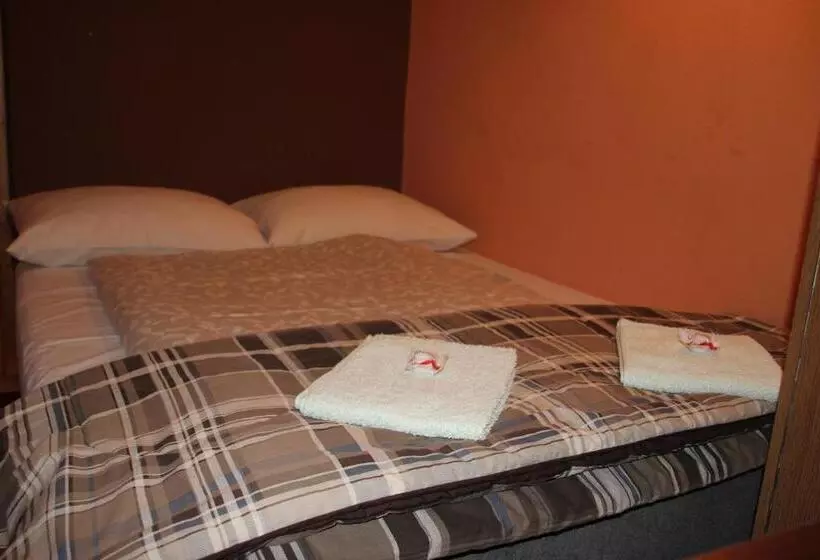 ベッドアンドブレックファースト Pokoje Gościnne Madzia