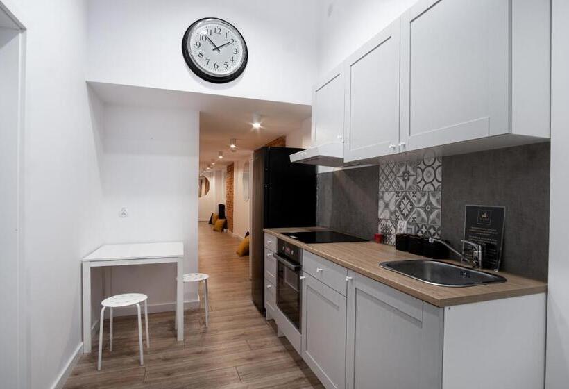 Dream Aparts   Piotrkowska 152