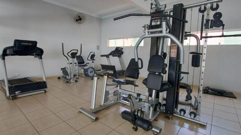 فندق Diroma International