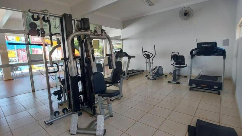 فندق Diroma International