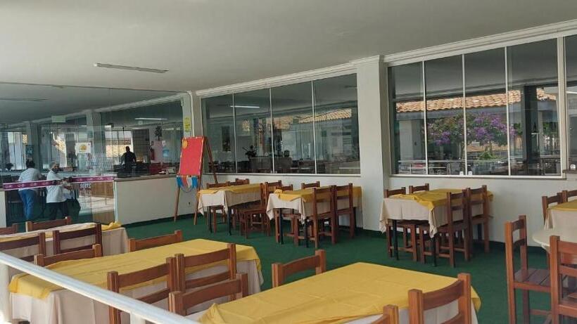 فندق Diroma International