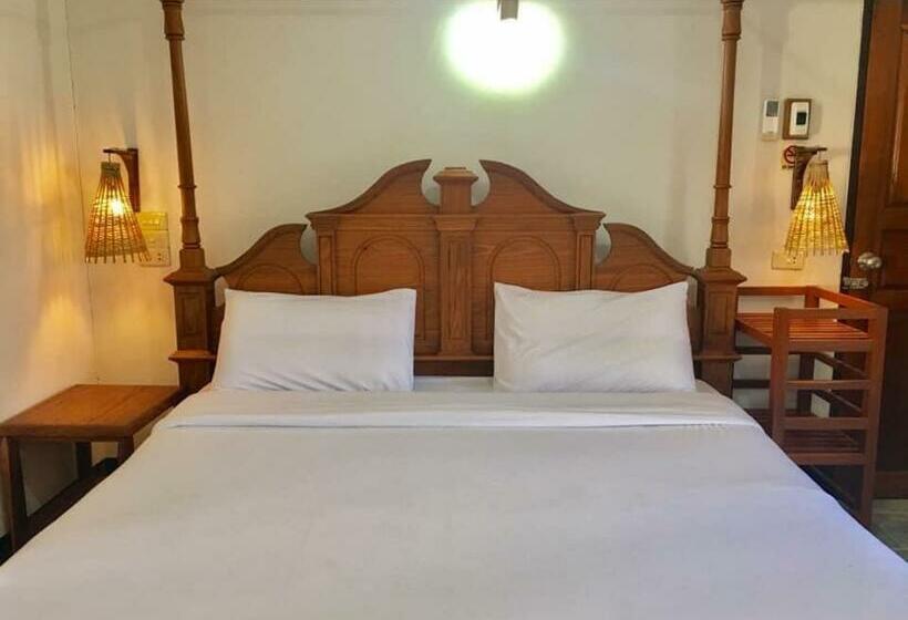 호텔 The Creek Garden Resort Huainamrin เดอะ ครีก การ์เด้น รีสอร์ท ห้วยน้าริน