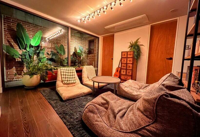 Пансион Hhzib, Homestay On A Hill In The Heart Of Seoul Best Seoul Stay 2024 By Seoul