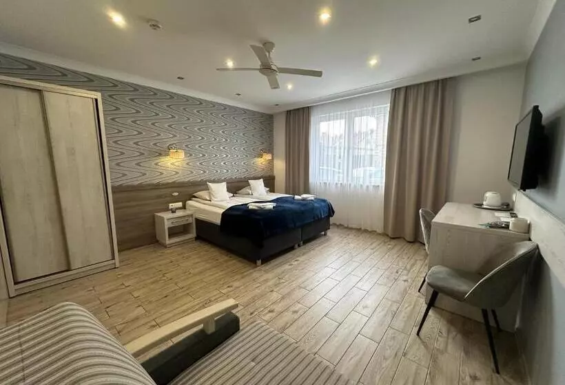 ペンション Maximus