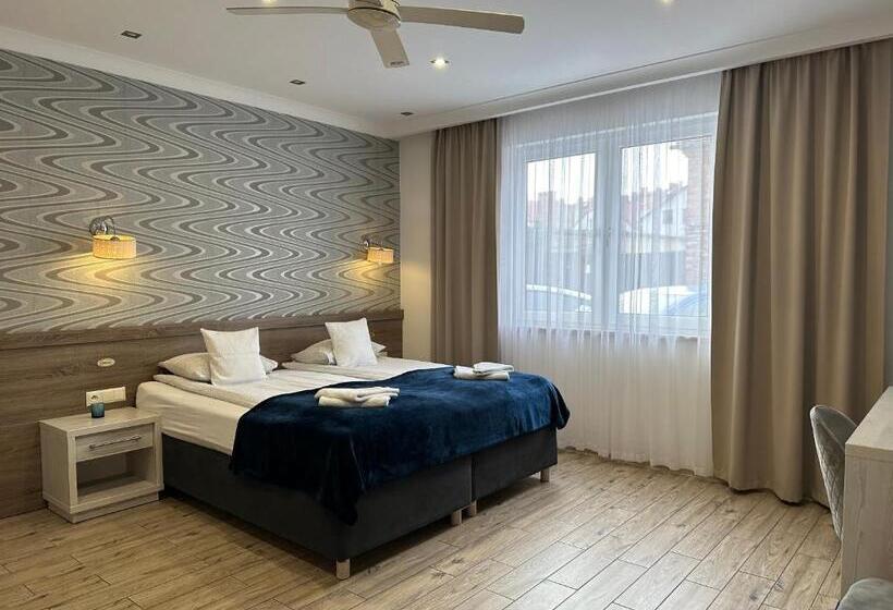 بنسيون Maximus