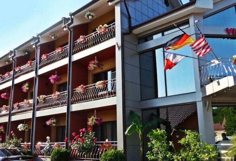 פנסיון Vila Fanica