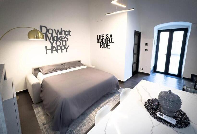 住宿加早餐  Marbel Suite