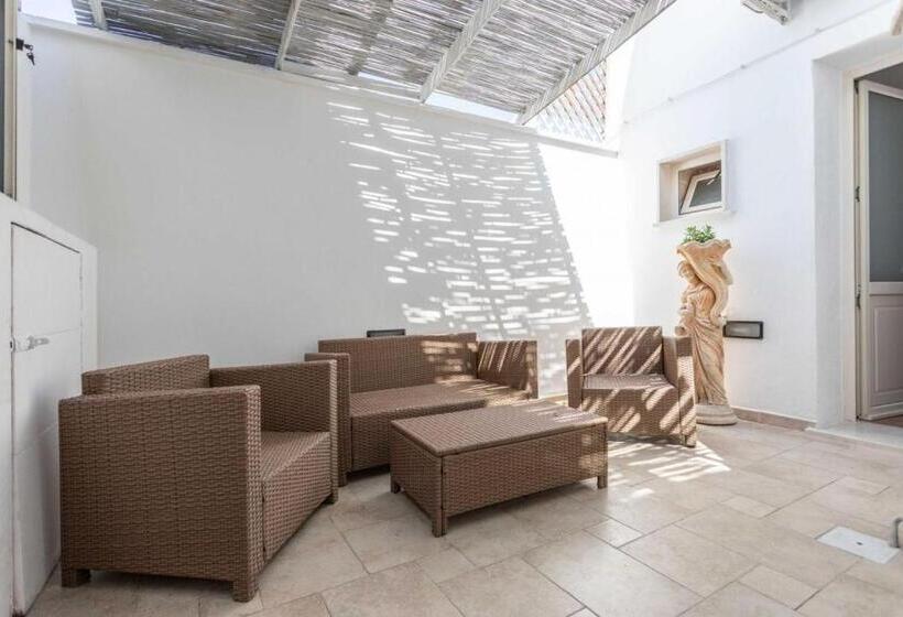 مبيت وإفطار Marigiò Rooms