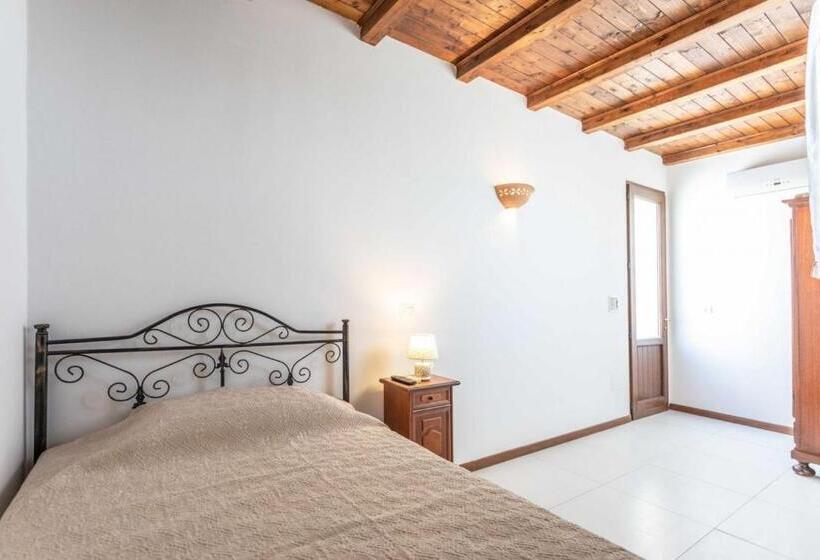 مبيت وإفطار Marigiò Rooms