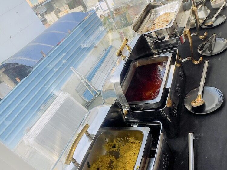 호텔 Monarch Montvert Rabale