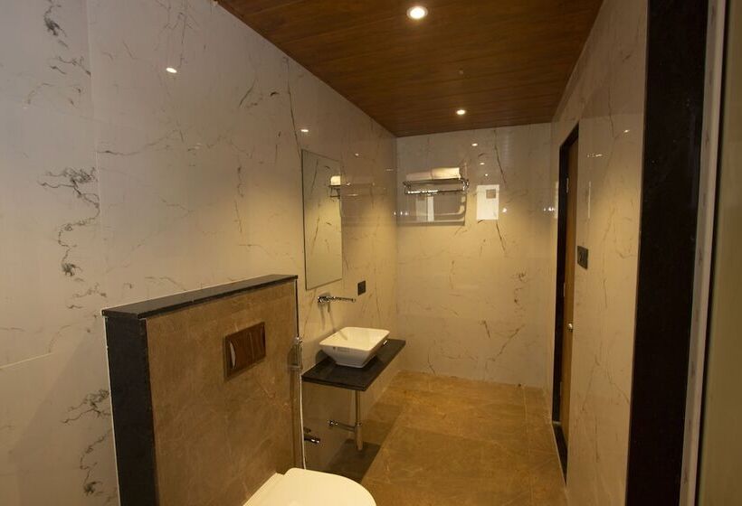 호텔 Monarch Montvert Rabale