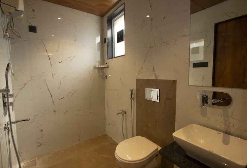 호텔 Monarch Montvert Rabale