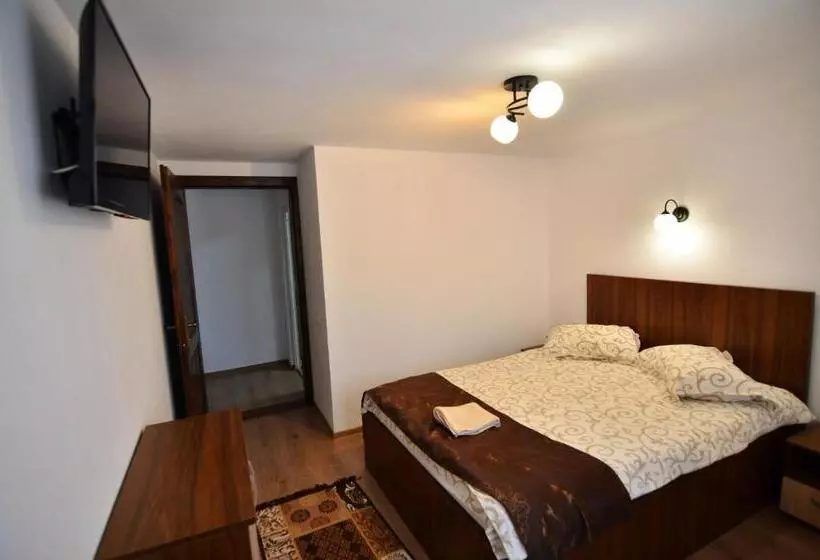 Majatalo Casa Cu Magnolii