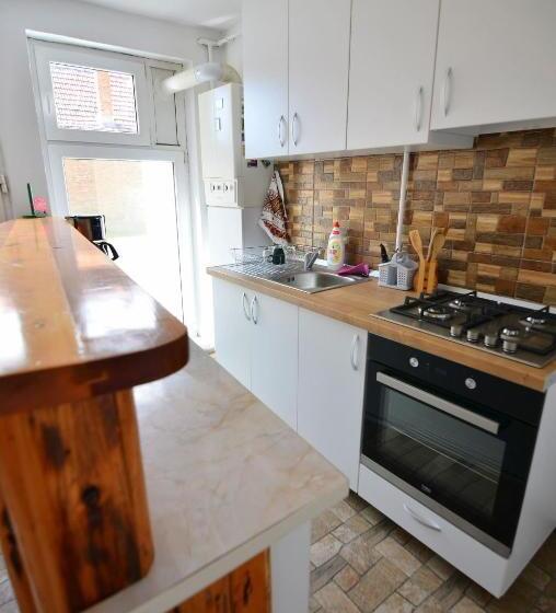 Пансион Casa Cu Magnolii