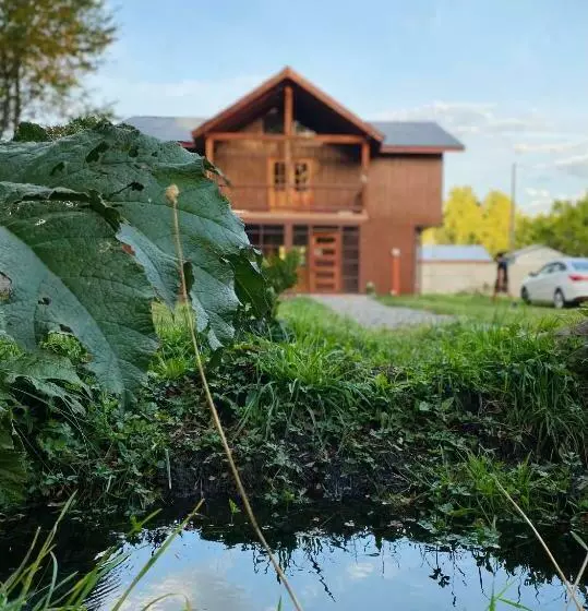 Majatalo Hostal Treile